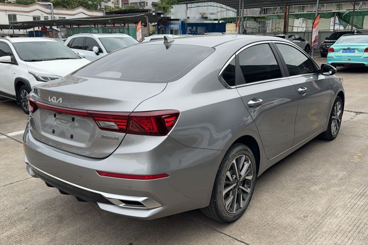 Used Kia K3 2021 Revised 1.5L CVT Fashion Edition Exterior 3