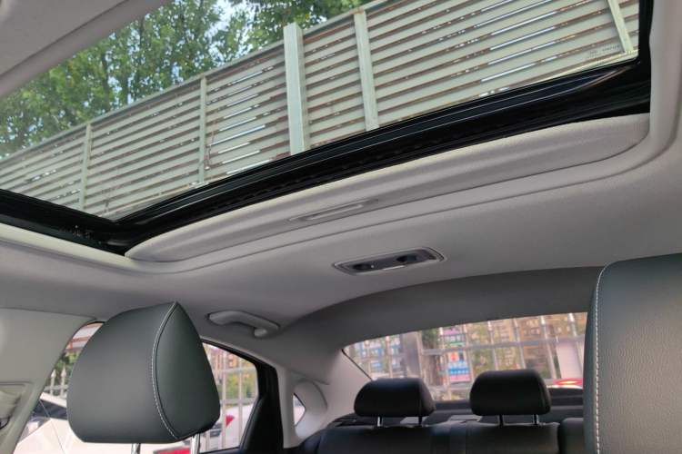 Used Kia K3 2021 Revised 1.5L CVT Fashion Edition Headliner