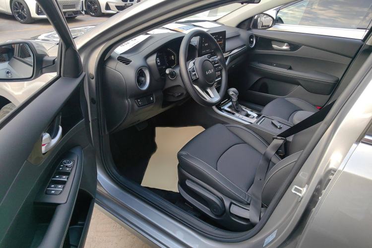 Used Kia K3 2021 Revised 1.5L CVT Fashion Edition Interior 1