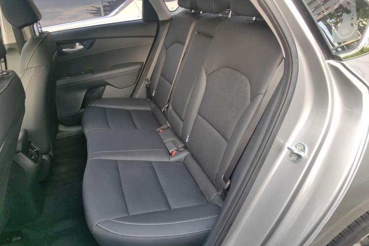 Used Kia K3 2021 Revised 1.5L CVT Fashion Edition Interior 3