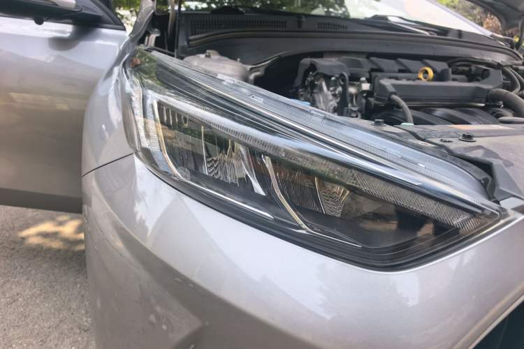 Used Kia K3 2021 1.5L CVT Youth Edition Right Front Headlight