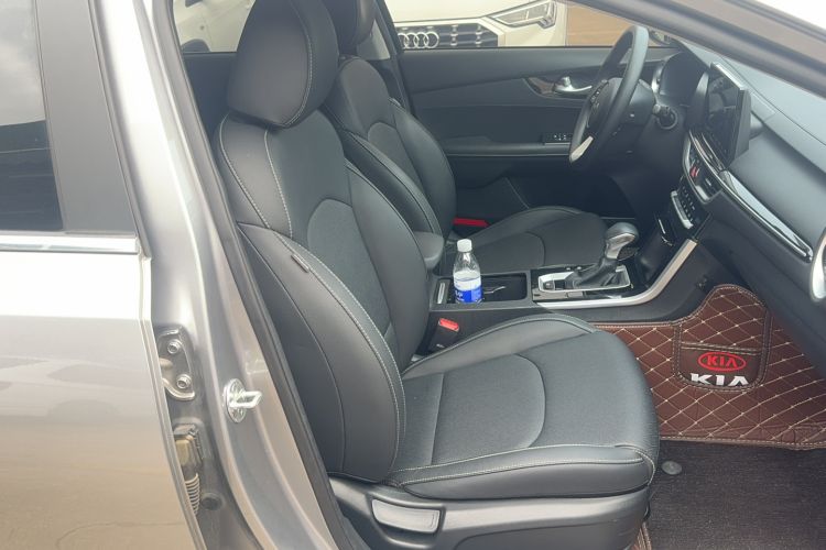 Used Kia K3 2021 Revised 1.5L CVT Fashion Edition Right Front Seat