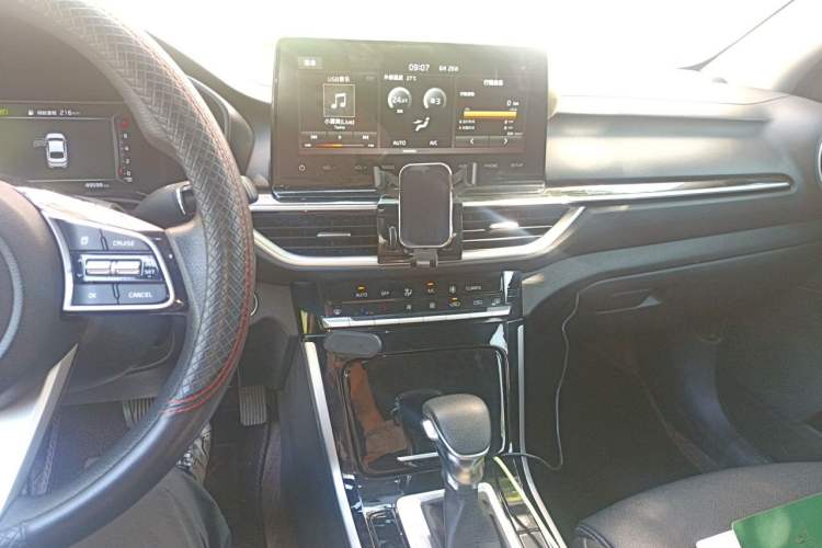 Used Kia K3 2021 Revised 1.5L CVT Fashion Edition Audio And AC Panel
