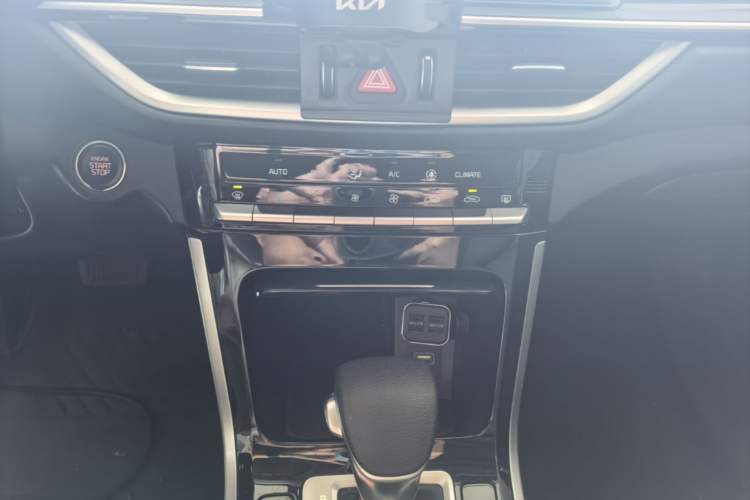 Used Kia K3 2021 Revised 1.5L CVT Youth Edition Audio And AC Panel
