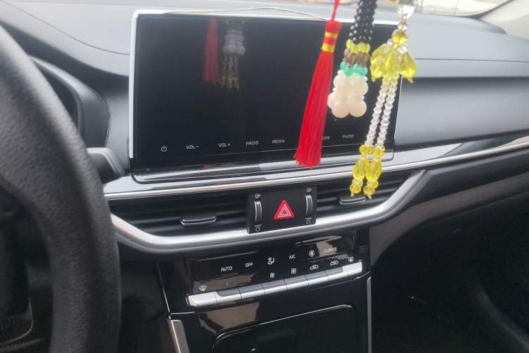 Used Kia K3 2021 Revised 1.5L CVT Fashion Edition Audio And AC Panel
