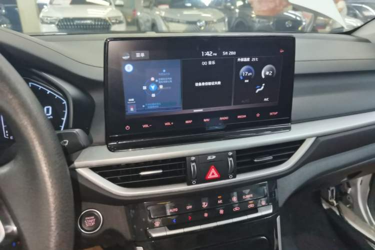Used Kia K3 2021 Revised 1.5L CVT Youth Edition Audio And AC Panel