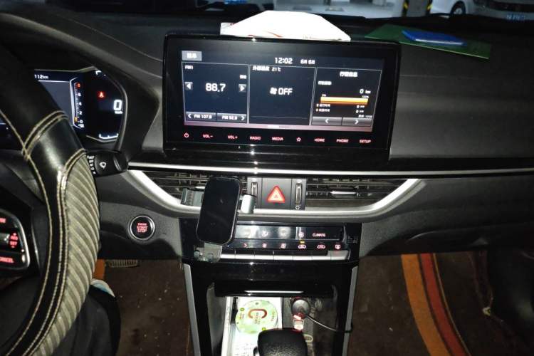 Used Kia K3 2021 Revised 1.5L CVT Fashion Edition Audio And AC Panel