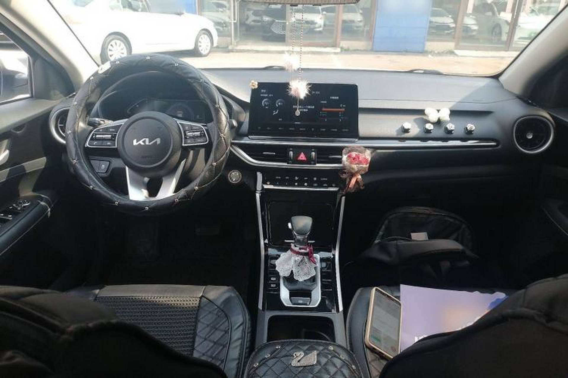 Used Kia K3 2021 Revised 1.5L CVT Fashion Edition Center Console