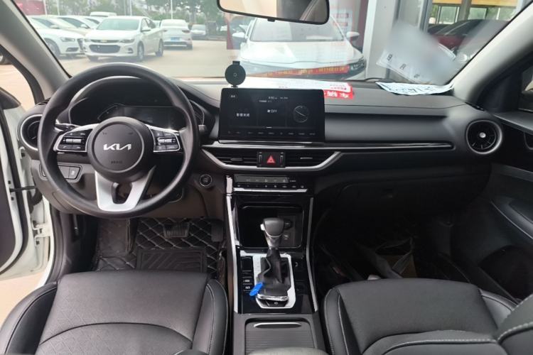 Used Kia K3 2021 Revised 1.5L CVT Fashion Edition Center Console