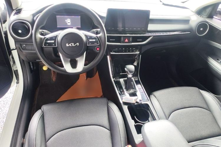 Used Kia K3 2021 Revised 1.5L CVT Fashion Edition Center Console