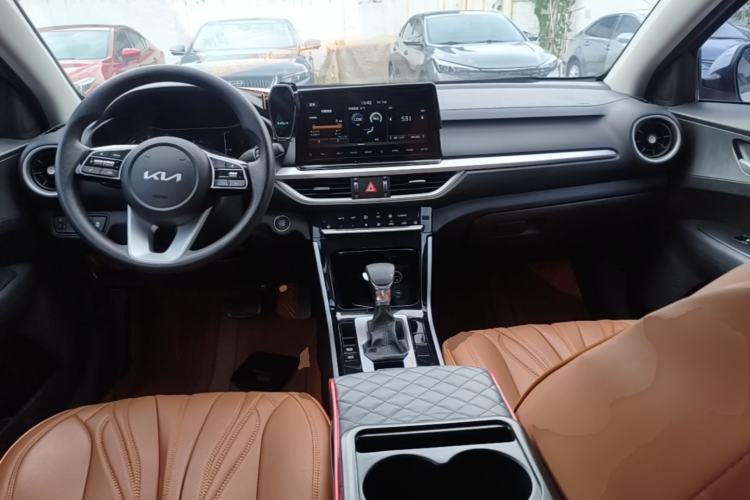 Used Kia K3 2021 Revised 1.5L CVT Youth Edition Center Console