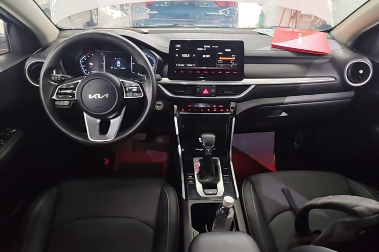 Used Kia K3 2021 1.5L CVT Youth Edition Center Console
