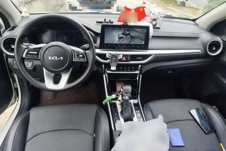 Used Kia K3 2021 Revised 1.5L CVT Fashion Edition Center Console