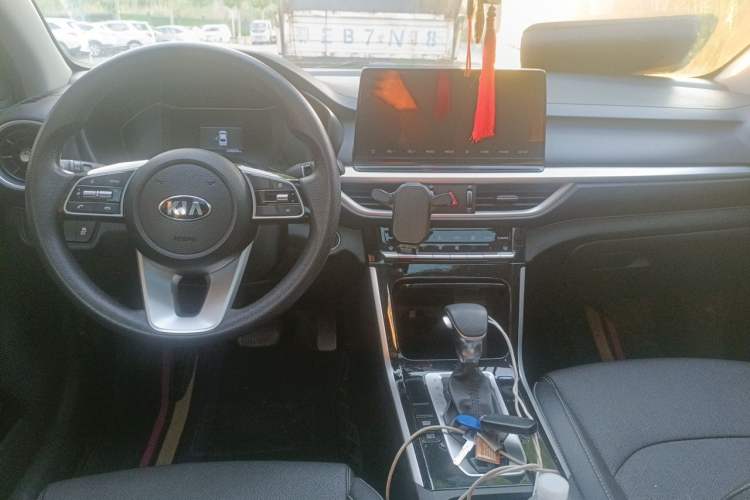 Used Kia K3 2021 Revised 1.5L CVT Youth Edition Center Console