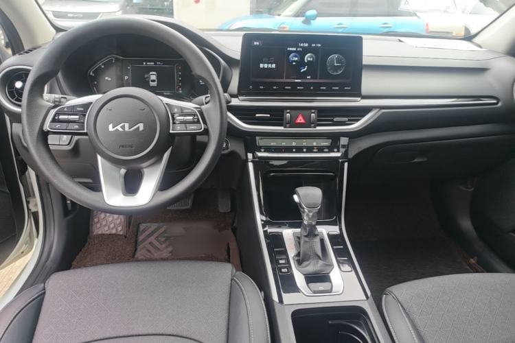 Used Kia K3 2021 Revised 1.5L CVT Fashion Edition Center Console