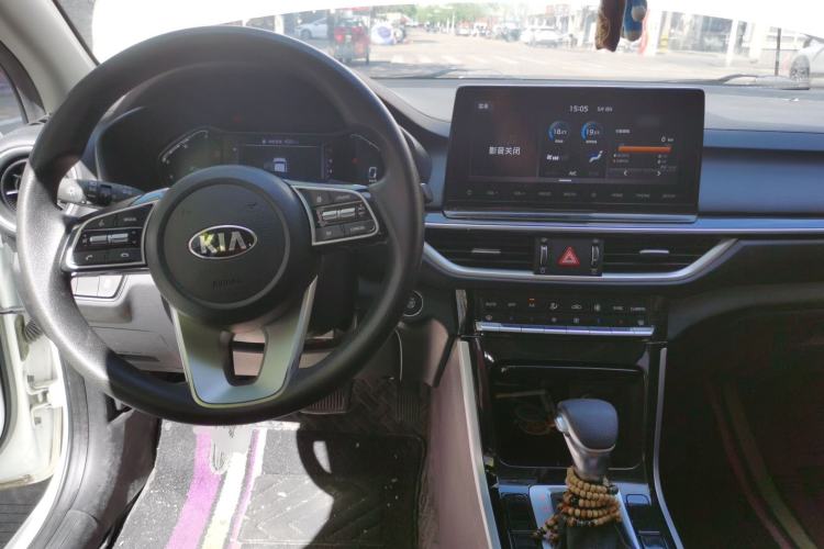 Used Kia K3 2021 1.5L CVT Youth Edition Center Console