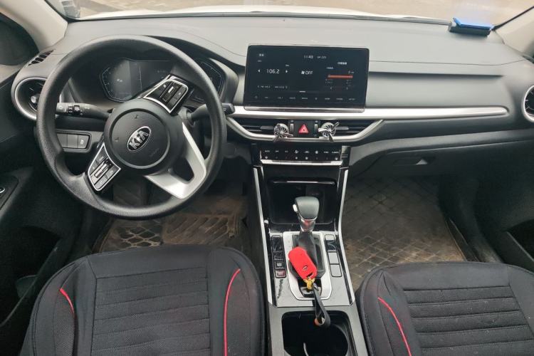 Used Kia K3 2021 1.5L CVT Fashion Edition Center Console