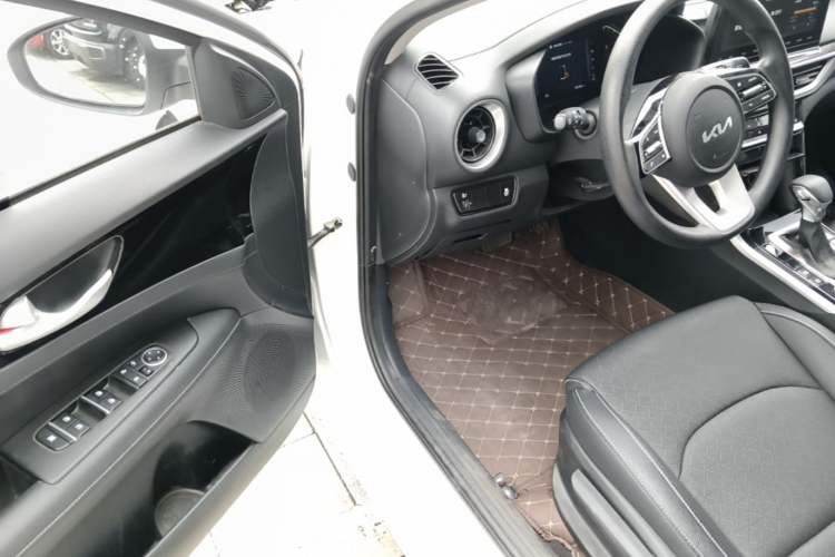 Used Kia K3 2021 Revised 1.5L CVT Fashion Edition Driver Seat