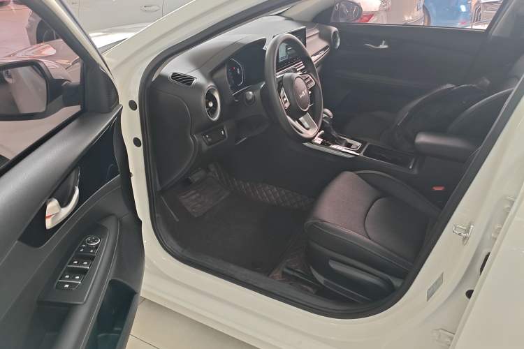 Used Kia K3 2021 Revised 1.5L CVT Fashion Edition Driver Seat