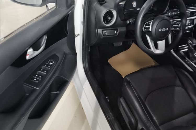 Used Kia K3 2021 Revised 1.5L CVT Fashion Edition Driver Seat