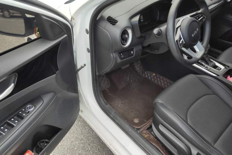 Used Kia K3 2021 Revised 1.5L CVT Fashion Edition Driver Seat
