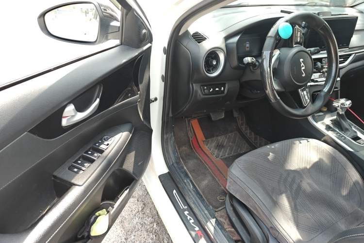 Used Kia K3 2021 1.5L CVT Refreshed Edition Driver Seat