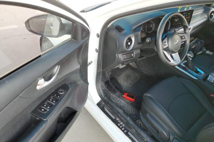 Used Kia K3 2021 1.5L CVT Youth Edition Driver Seat