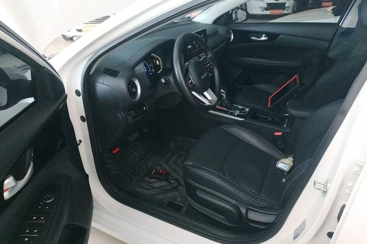 Used Kia K3 2021 Revised 1.5L CVT Fashion Edition Driver Seat