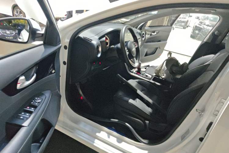 Used Kia K3 2021 Revised 1.5L CVT Fashion Edition Driver Seat