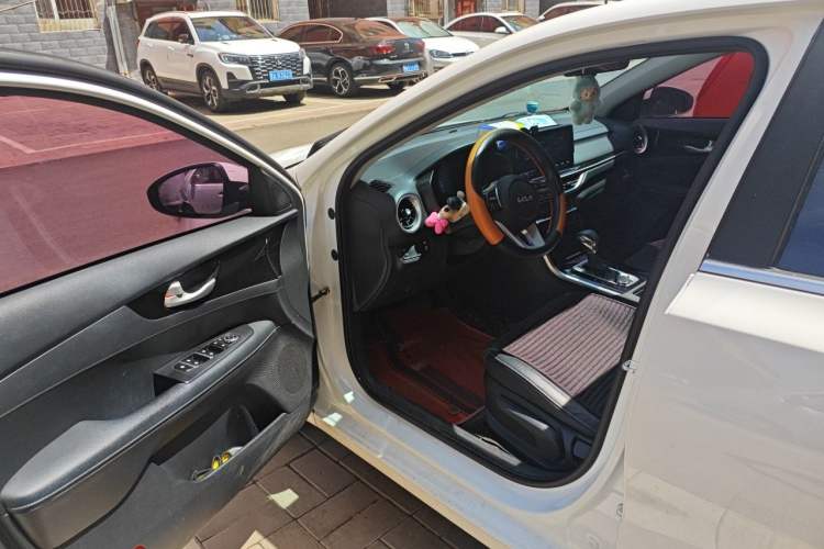 Used Kia K3 2021 1.5L CVT Fashion Edition Driver Seat