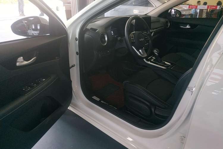 Used Kia K3 2021 Revised 1.5L CVT Fashion Edition Driver Seat