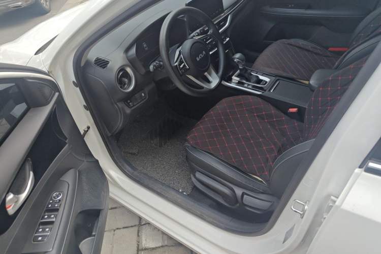 Used Kia K3 2021 Revised 1.5L CVT Fashion Edition Driver Seat