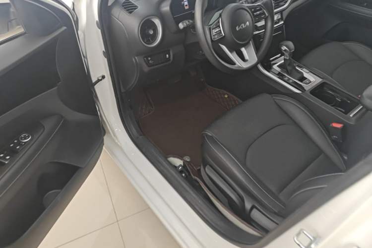 Used Kia K3 2021 Revised 1.5L CVT Fashion Edition Driver Seat
