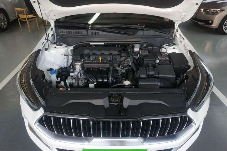 Used Kia K3 2021 Revised 1.5L CVT Fashion Edition Engine Bay