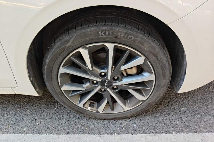 Used Kia K3 2021 Revised 1.5L CVT Fashion Edition Exterior 1