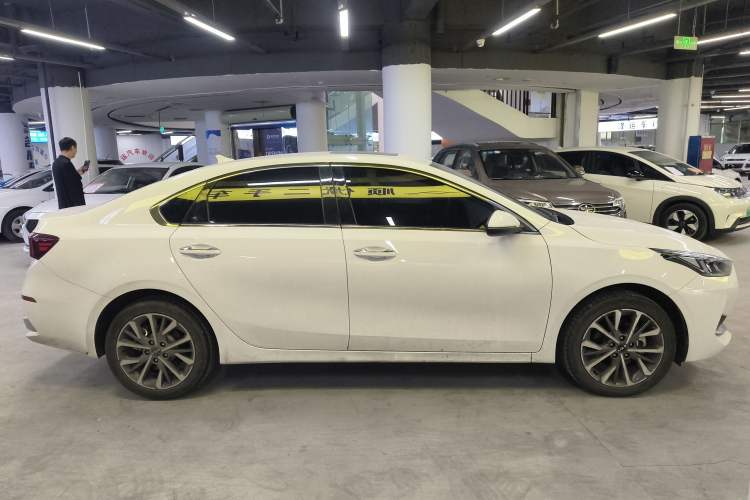 Used Kia K3 2021 Revised 1.5L CVT Fashion Edition Exterior 2