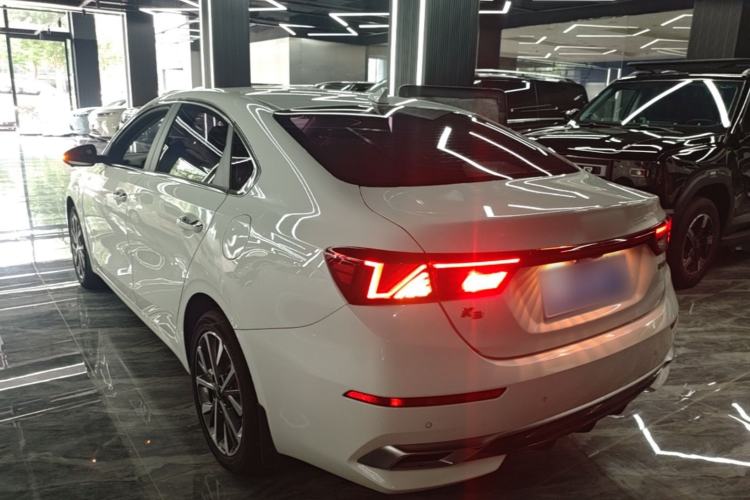 Used Kia K3 2021 Revised 1.5L CVT Fashion Edition Exterior 2