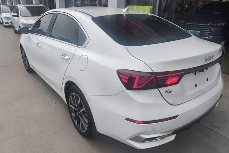 Used Kia K3 2021 Revised 1.5L CVT Fashion Edition Exterior 2