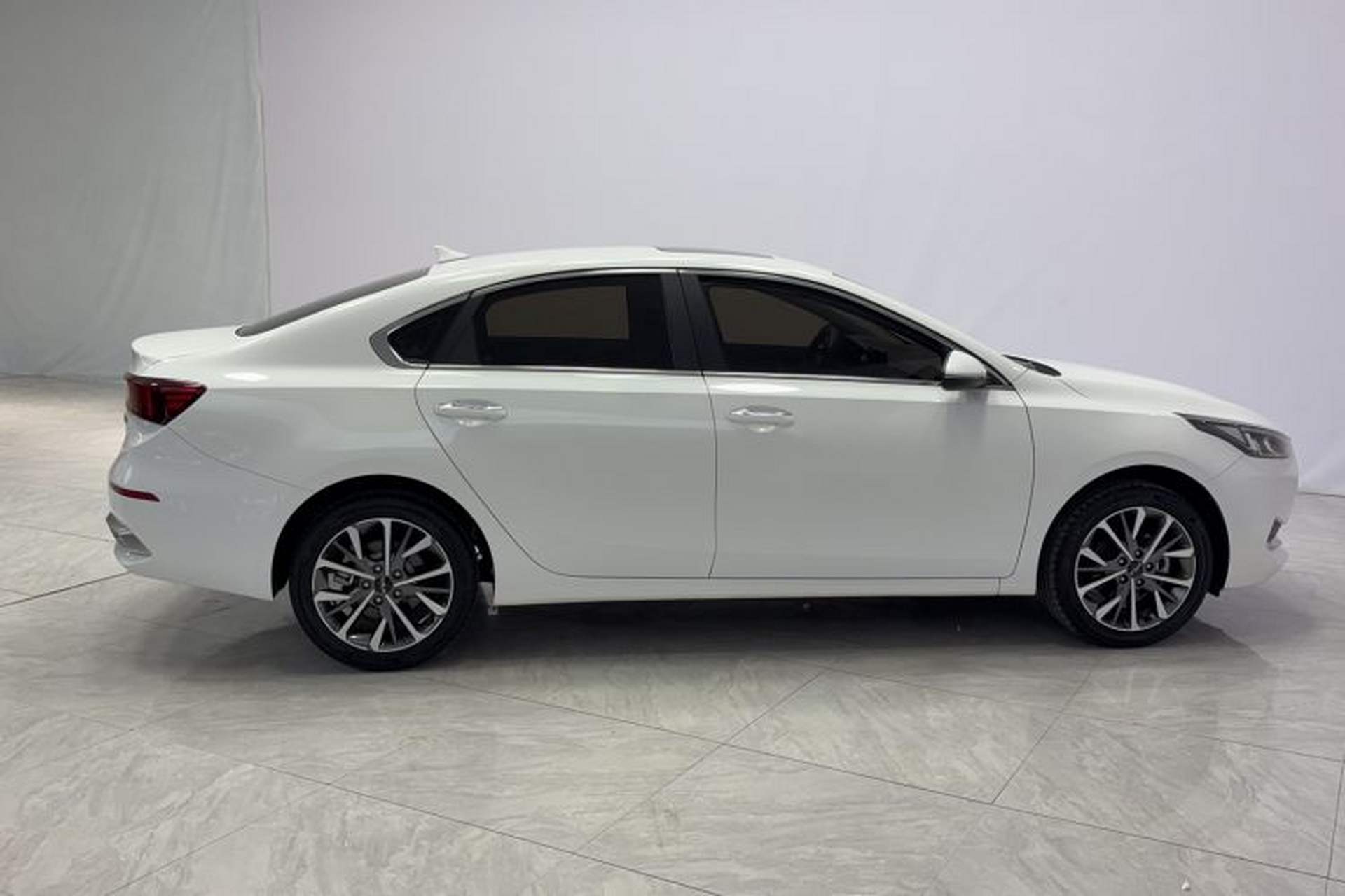 Used Kia K3 2021 1.5L CVT Fashion Edition Exterior 2