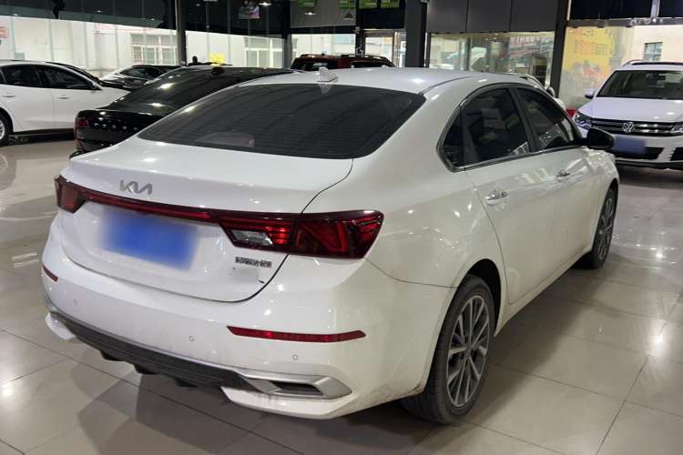 Used Kia K3 2021 Revised 1.5L CVT Fashion Edition Exterior 3