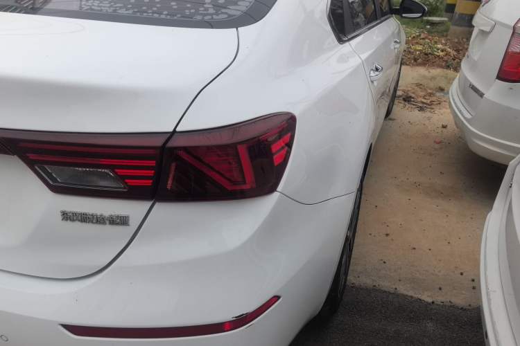 Used Kia K3 2021 Revised 1.5L CVT Fashion Edition Exterior 3