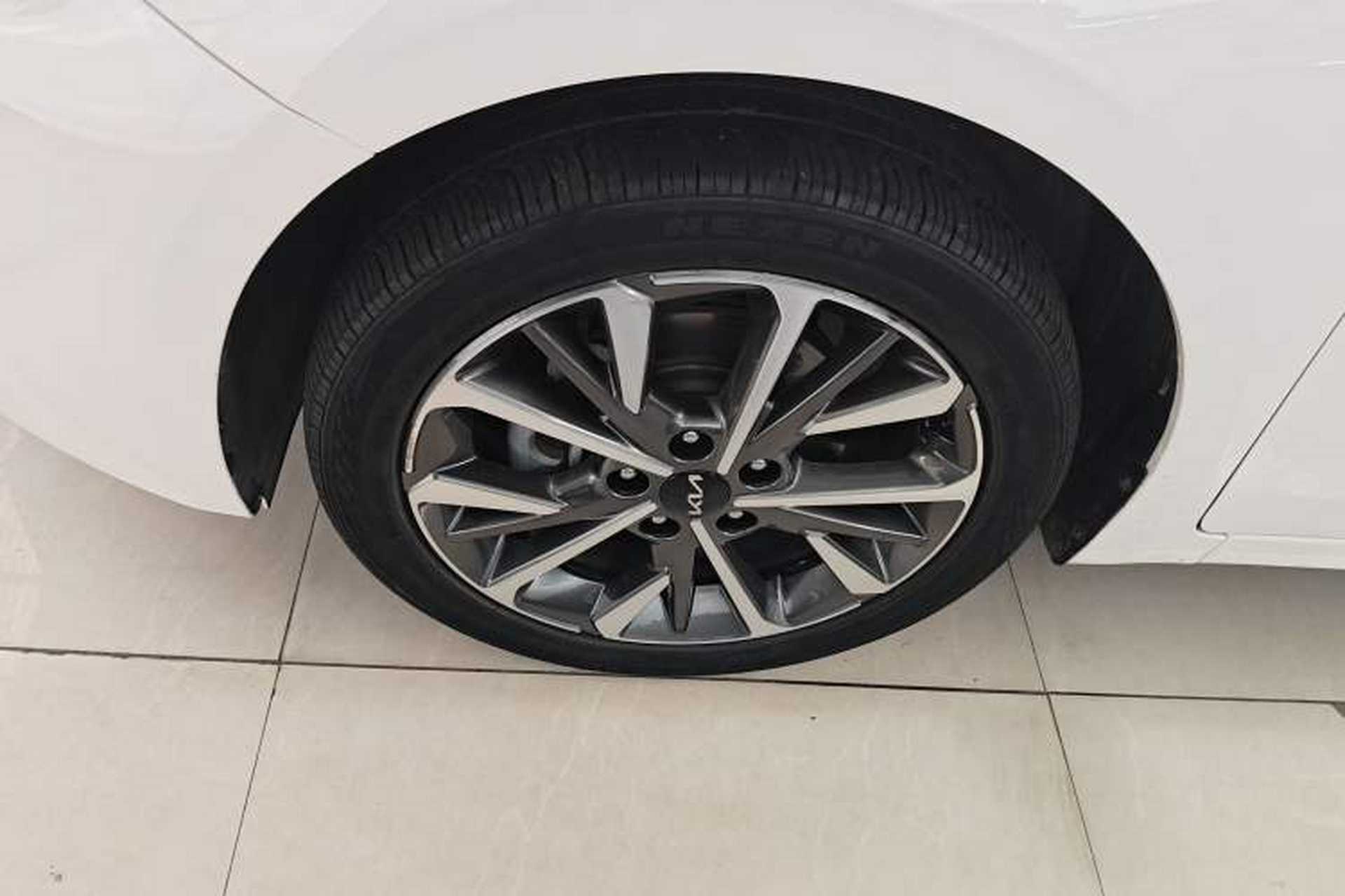 Used Kia K3 2021 Revised 1.5L CVT Fashion Edition Exterior 4