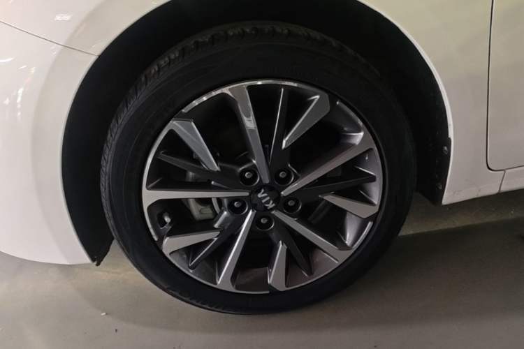 Used Kia K3 2021 1.5L CVT Youth Edition Exterior 4