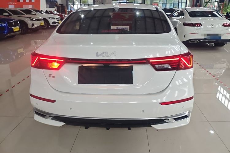 Used Kia K3 2021 Revised 1.5L CVT Fashion Edition Exterior 4