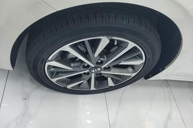 Used Kia K3 2021 1.5L CVT Youth Edition Exterior 4
