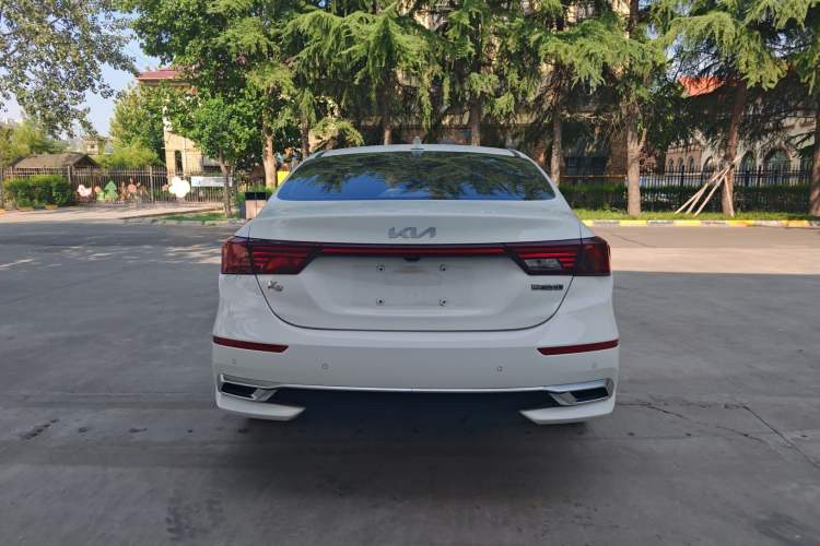 Used Kia K3 2021 Revised 1.5L CVT Fashion Edition Exterior 4