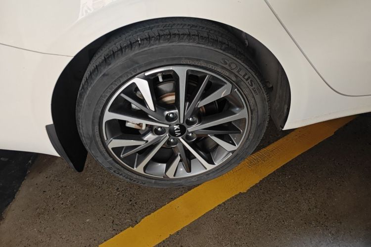 Used Kia K3 2021 1.5L CVT Fashion Edition Exterior 5