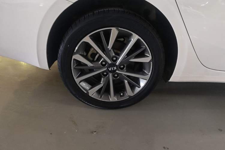 Used Kia K3 2021 1.5L CVT Youth Edition Exterior 5