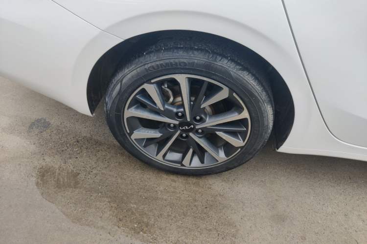 Used Kia K3 2021 Revised 1.5L CVT Fashion Edition Exterior 5