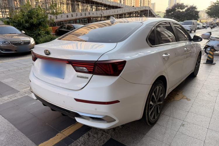 Used Kia K3 2021 1.5L CVT Fashion Edition Exterior 5
